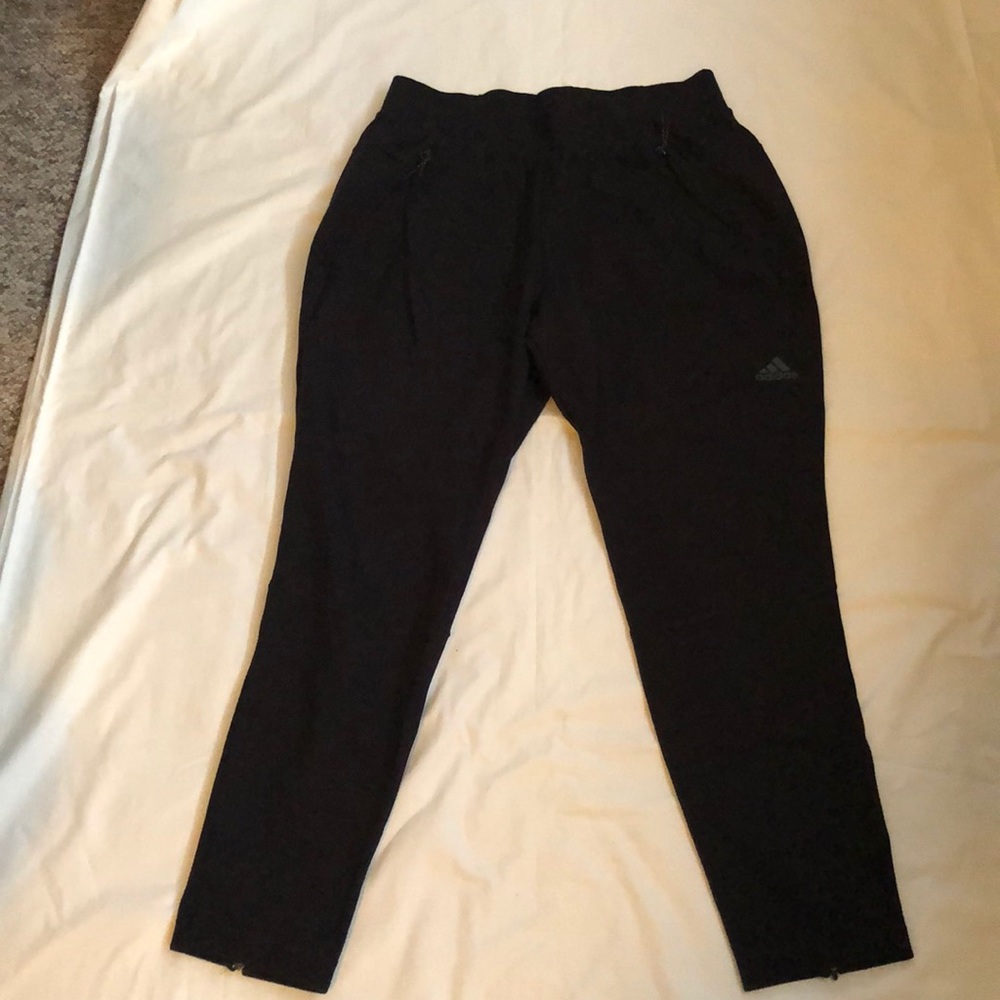 Adidas Pants Women’s Joggers Sz M- LIKE NEW